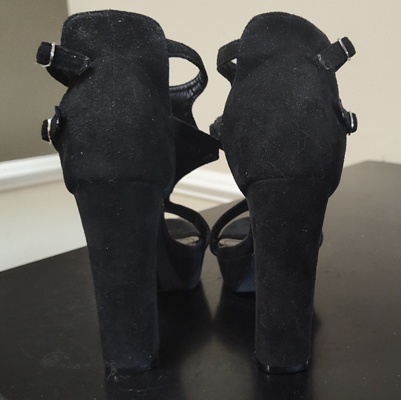 Faux suede double buckle peep toe platform heels - Picture 3 of 7